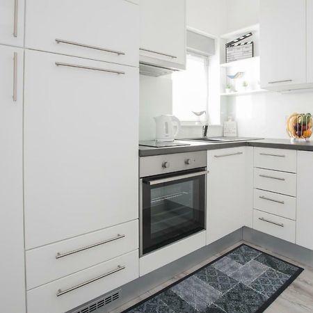 Apartment Movie Primosten Exterior photo
